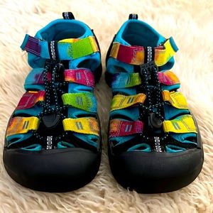 Keen water sandal sneaker Youth 2 RAINBOW tie dye